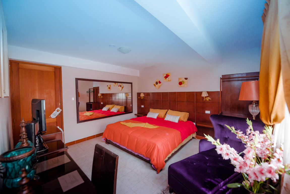 Fotografía Profesional para Suites Huánuco Pampa Hotel